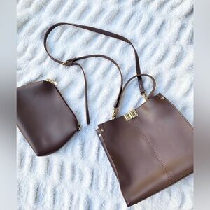 🤎👜 brown faux leather square crossbody bag w. matching pouch 👜🤎